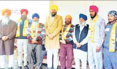 ਪਿੰਡ ਹੰਬੋਵਾਲ 'ਚ ਕਾਂਗਰਸ ਨੂੰ ਝਟਕਾ, ਮੈਂਬਰ ਪੰਚਾਇਤ ਅਕਾਲੀ ਦਲ 'ਚ ਸ਼ਾਮਿਲ