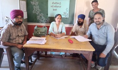 ਵੋਟਰ ਕਾਰਡ ਨੂੰ ਆਧਾਰ ਕਾਰਡ ਨਾਲ ਲਿੰਕ ਕਰਨ ਲਈ ਪਿੰਡ ਕੰਧਾਲਾ ਜੱਟਾਂ ਵਿਚ ਇਲੈਕਸ਼ਨ   ਬੂਥਾਂ ਉੱਪਰ ਲਗਾਇਆ ਗਿਆ ਵਿਸ਼ੇਸ਼ ਕੈਂਪ